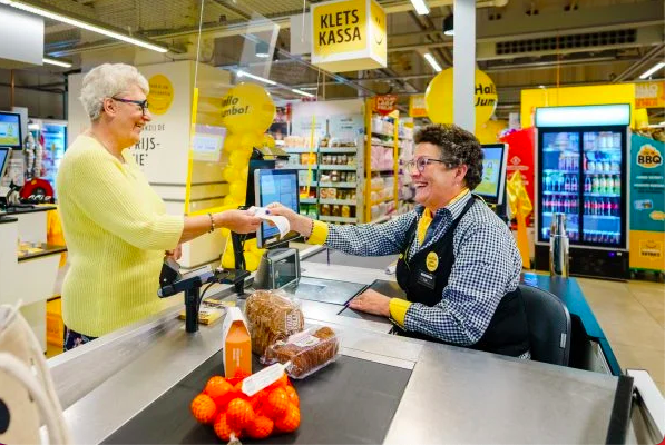 Jumbo Supermarket Adds Chat Registers For Lonely Customers